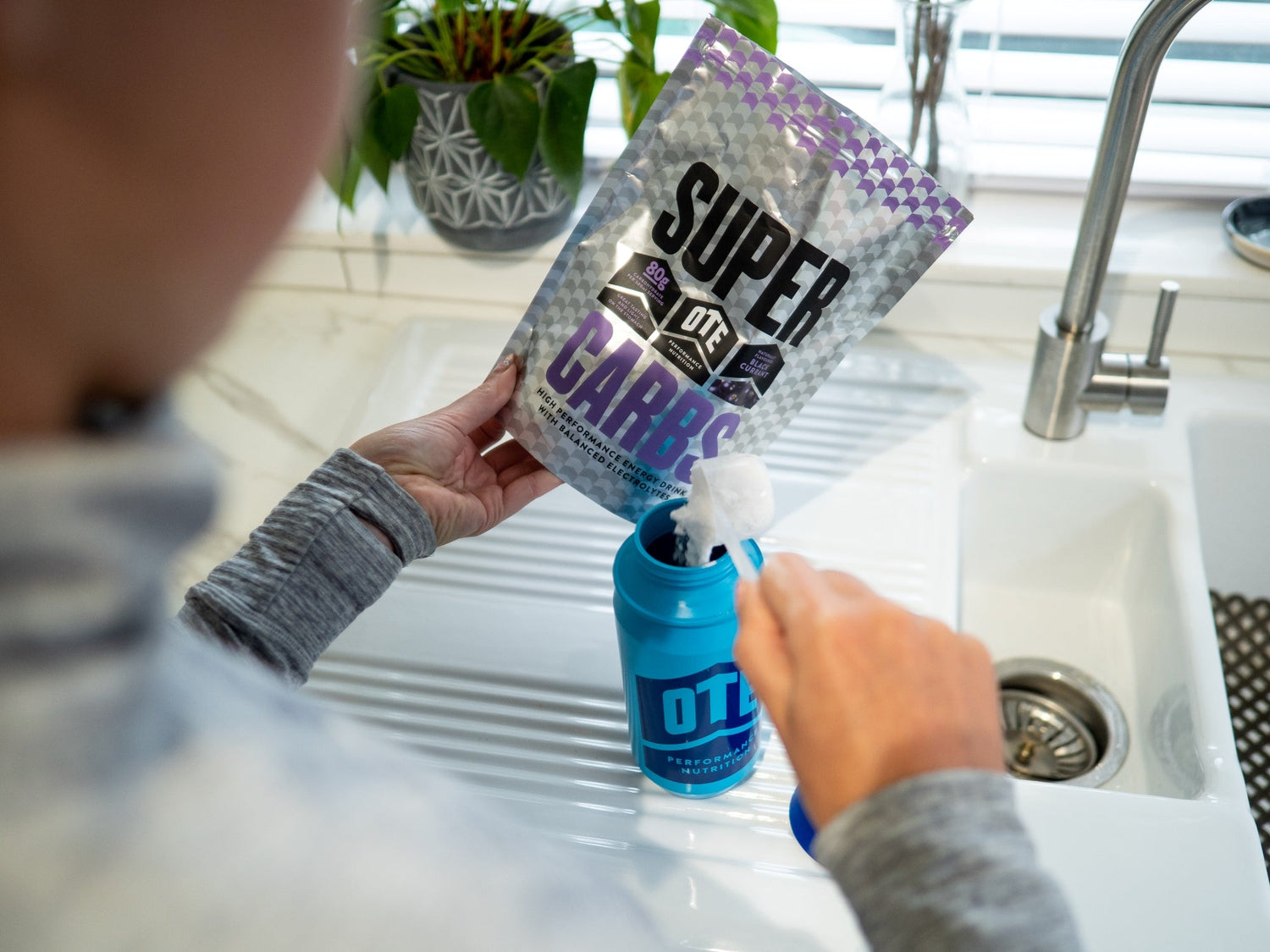 Blackcurrant Super Carbs Performance Energy Drink Bulk Pack