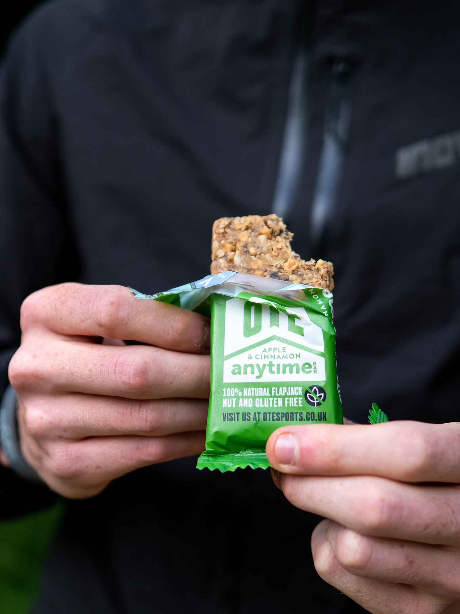 Apple & Cinnamon Vegan Anytime Bar — OTE Sports